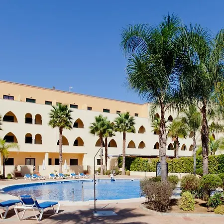 Playamarina Semesteranläggning (resort)