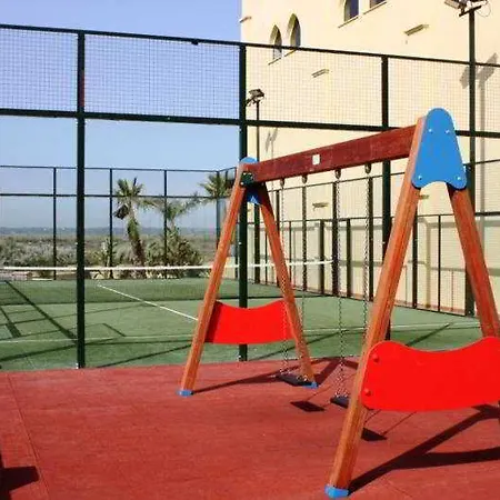 منتجع Playamarina