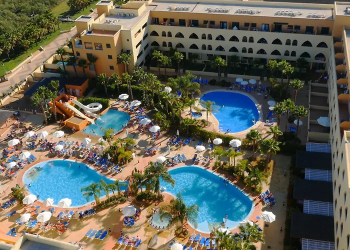 Üdülőközpont Playamarina 4*