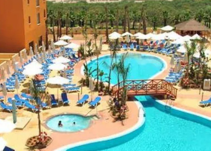 Üdülőközpont Playamarina 4*